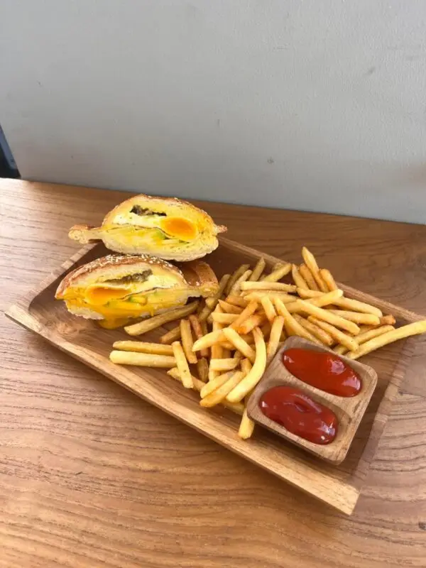 https://foodfactoryoriginal.com/wp-content/uploads/2024/11/WhatsApp-Image-2024-11-08-at-11.04.45-3.jpeg